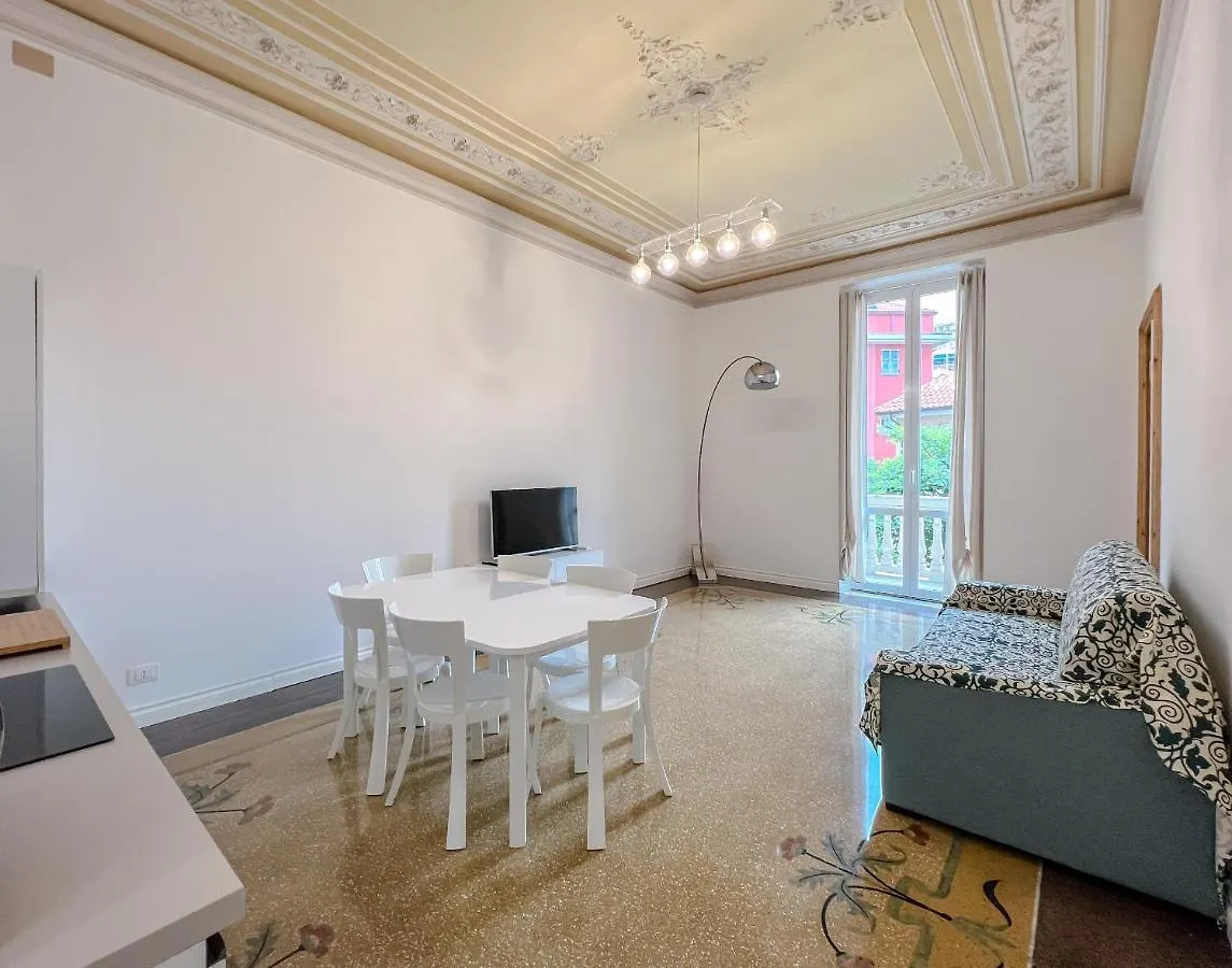 Apartment Appartamenti In Villa Del '900 Varazze