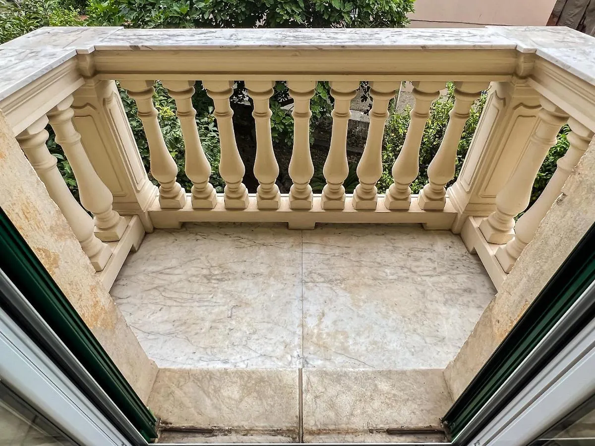 Appartamenti In Villa Del '900 Varazze Apartment